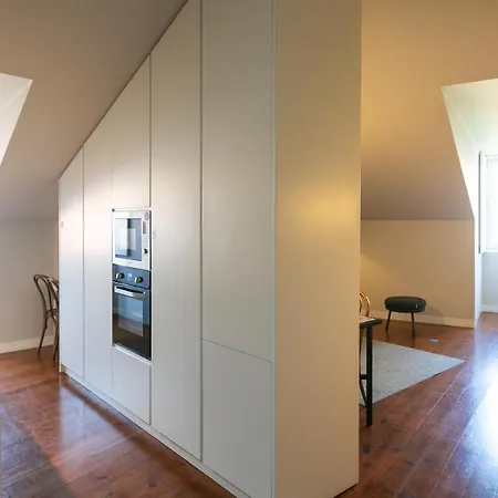 Apartment Five Stars Combro 7