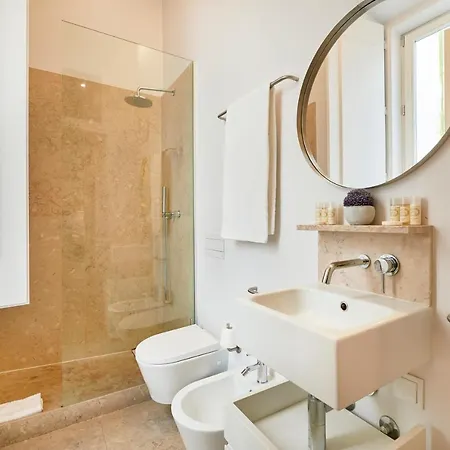 Five Stars Combro 7 Apartment