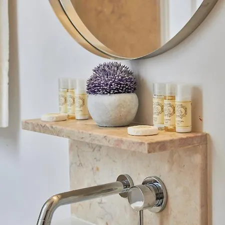 Apartment Five Stars Combro 7 *