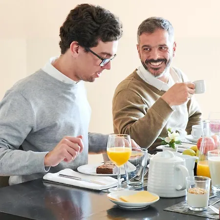 Apartment Five Stars Combro 7