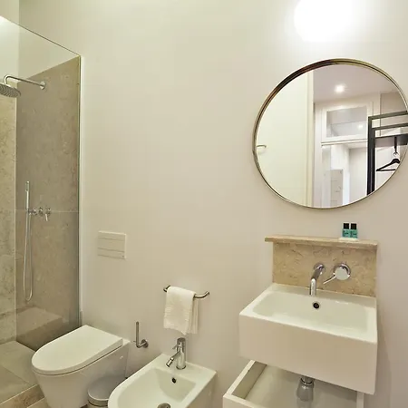 Five Stars Combro 7 Apartment *