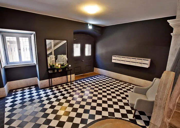 דירה Five Stars Combro 7