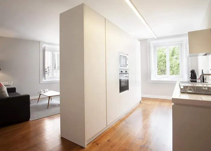 דירה Five Stars Combro 7