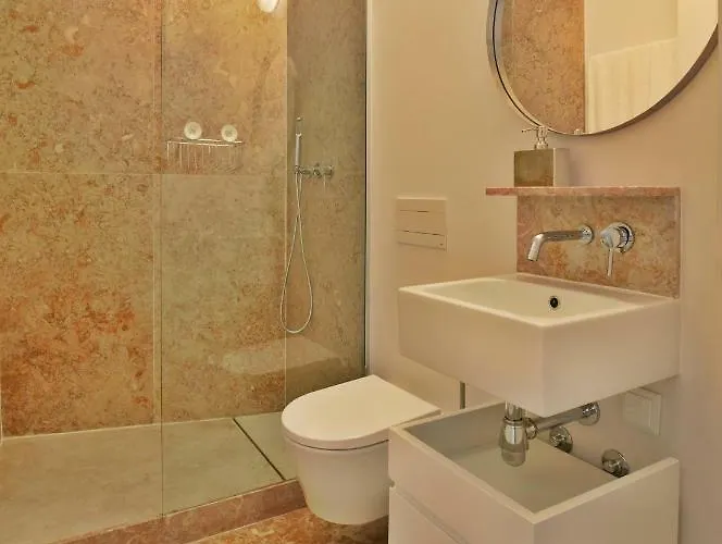 Five Stars Combro 7 דירה *