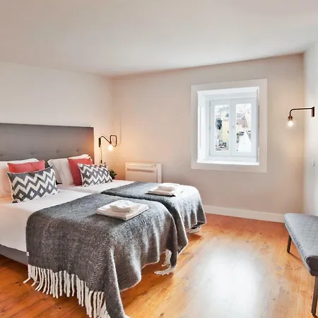 Apartamento Five Stars Combro 7 *